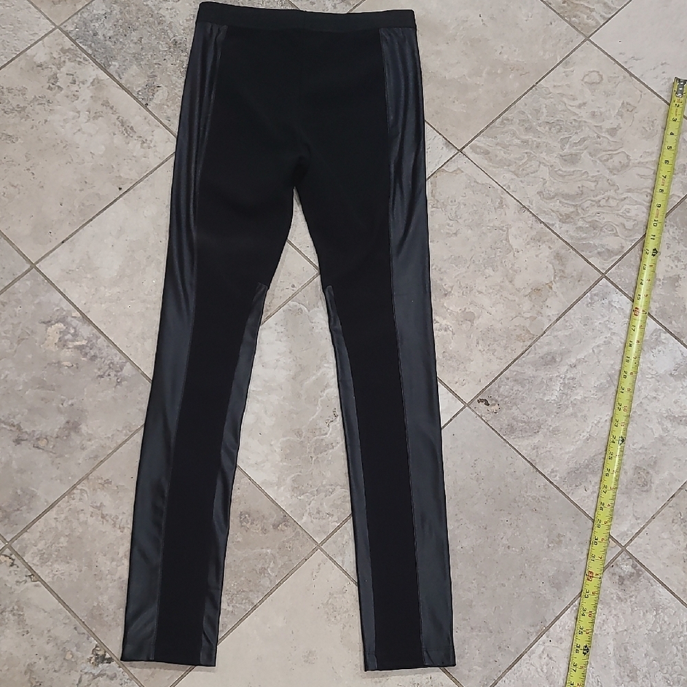 BCBGMaxAzria Elegant Black Trousers - Picture 7 of 8